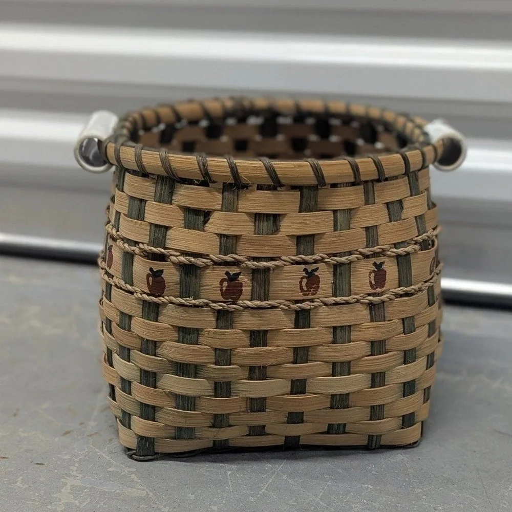 Handwoven Apple Wicker Basket‎ Farmhouse Ceramic Handles Decor 8